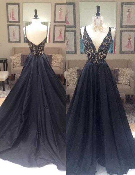 2024 Junoesque Black Beading V-Neck Zipper Prom Dresses