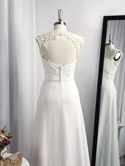 A-line Sweetheart Appliques Lace Floor-Length Chiffon Dress