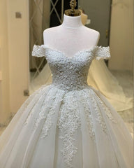 luxurious Off the ShoulderAppliques A line Ball Gowns Princess Bridal Gowns